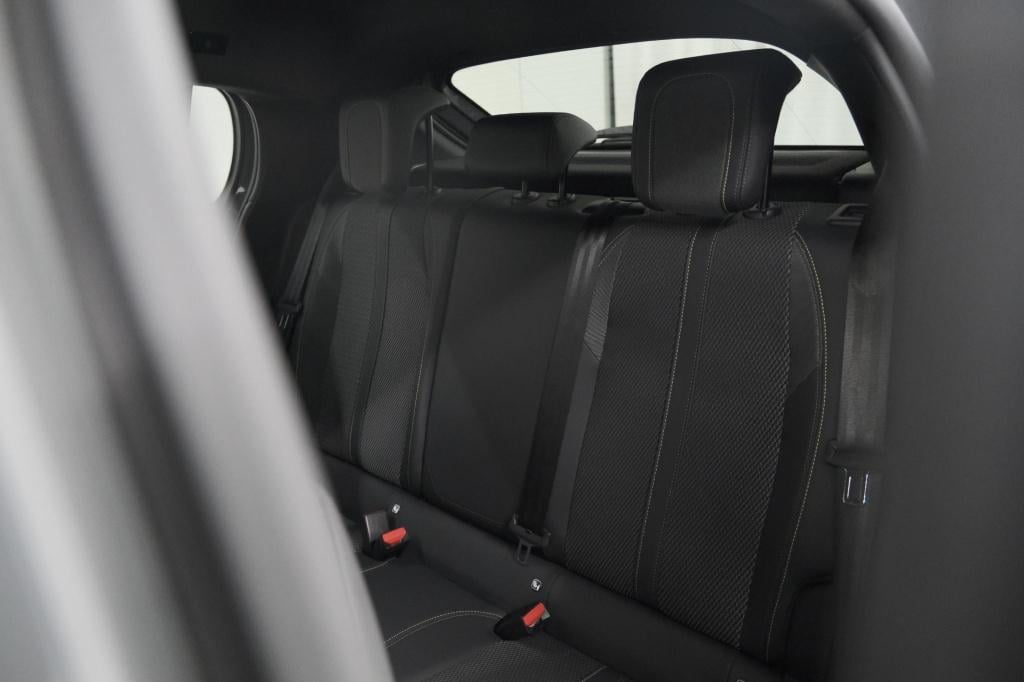 Peugeot 208 puretech 100 gt | camera | navigatie | apple carplay | parkeers