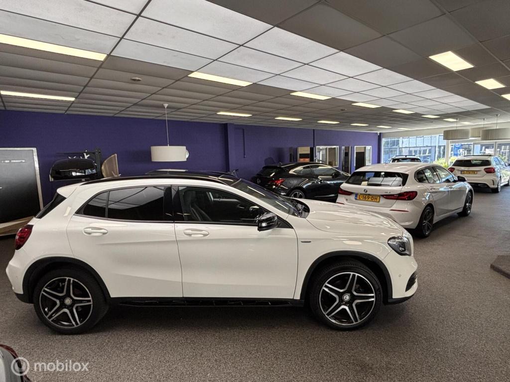 Mercedes-Benz Gla-klasse 200 premium plus amg edition