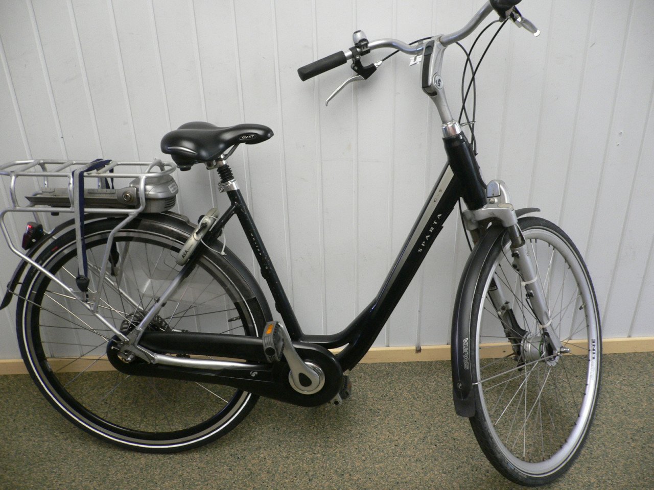 Gebruikte Sparta damesfiets 53cm met verende zadelpen 8 versnellingen