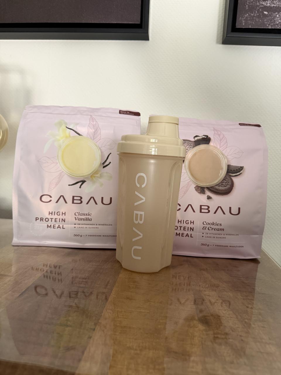 Nieuwe cabau shaker + proteïne meals