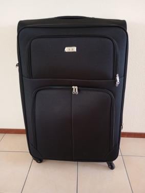 Stevige zwarte koffervan het merk S B