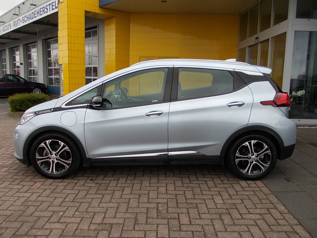 Opel Ampera-e navi, cr.control, leer, stoelverw., stuurverw