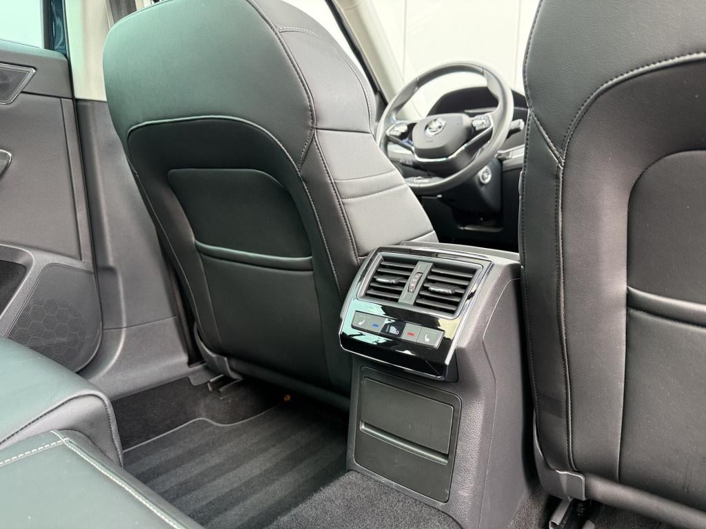Skoda Superb combi 1.4 tsi iv 218pk lauran & klement | leder | pano dak | t