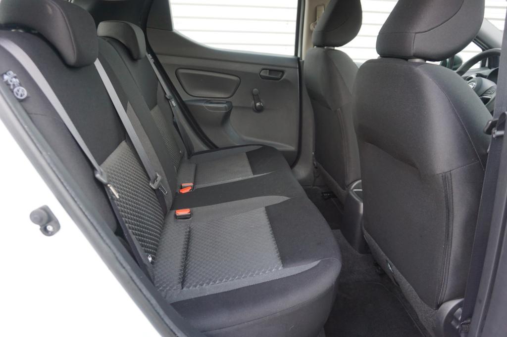 Nissan Micra 1.0l visia+ airco / cruise / bt / elektr. ramen / lm velgen / 