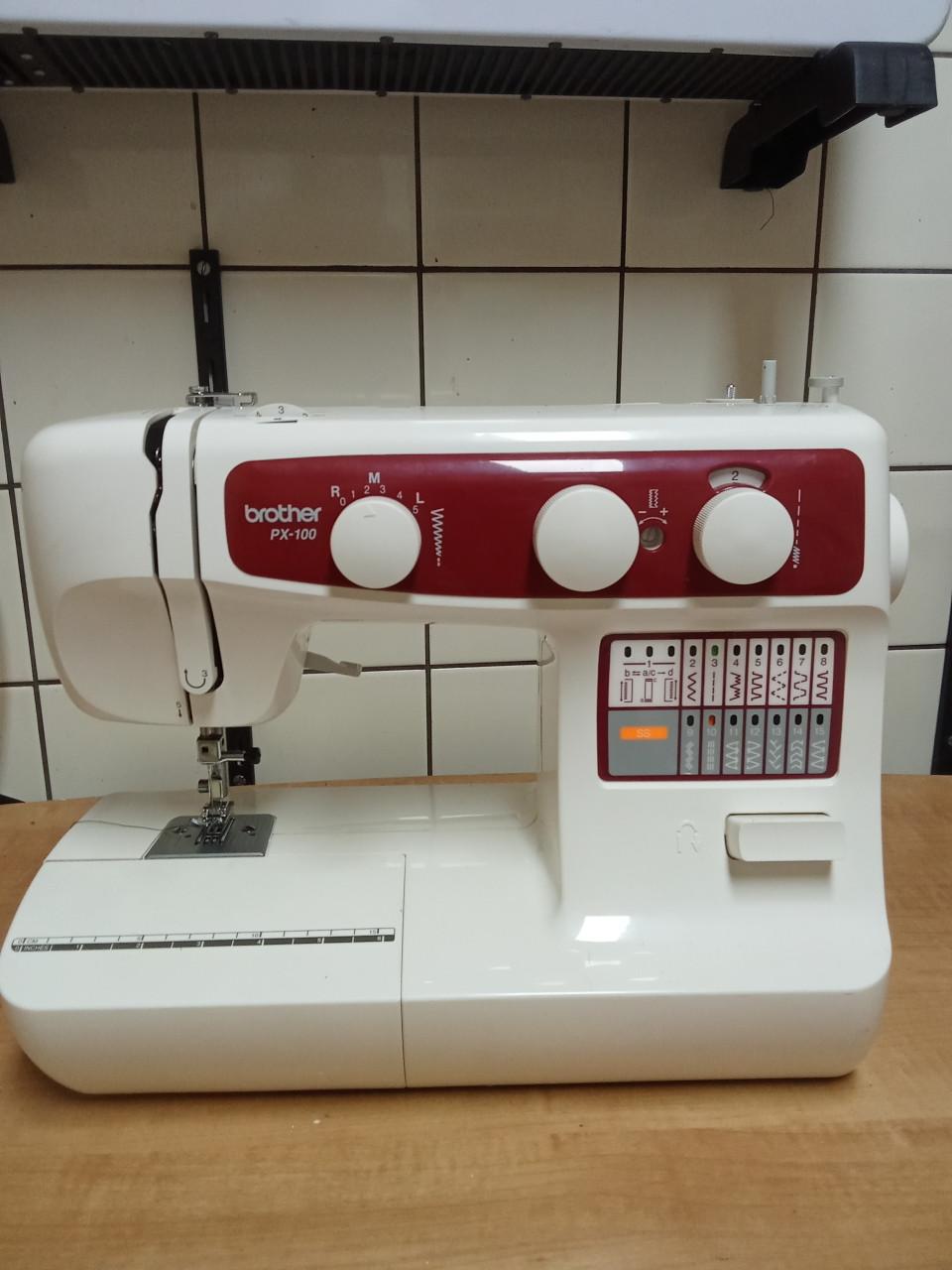 Naaimachine Brother PX-100