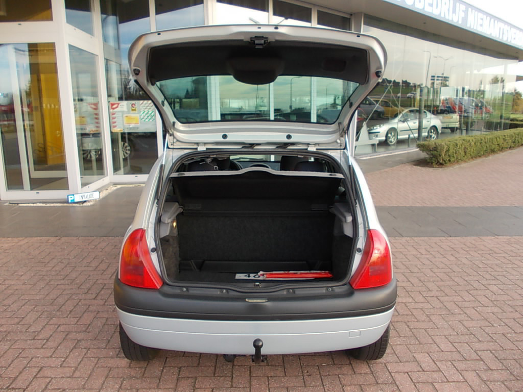 Renault Clio 1.9 dti 5-deurs airco 124000 km!!