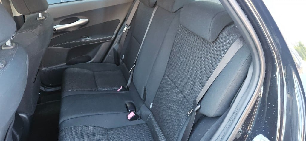 Toyota Auris 1.8 full hybrid dynamic verbruik 1:25 !!
