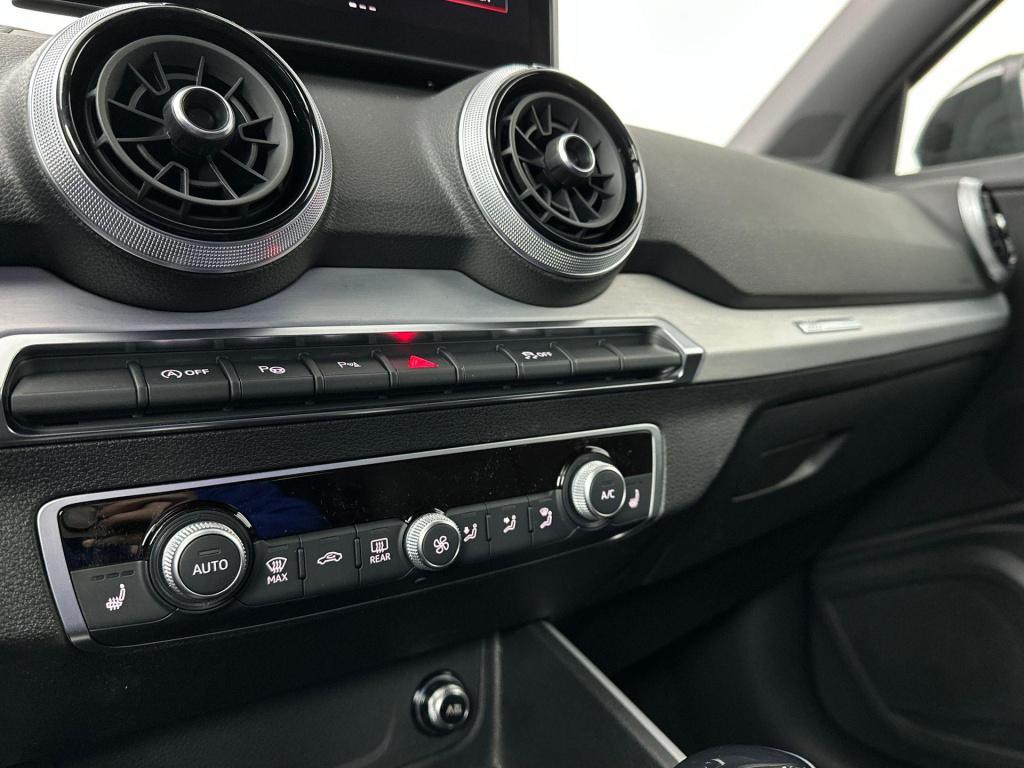 Audi Q2 s edition 35 tfsi 110 kw / 150 pk hatchback 7 vers