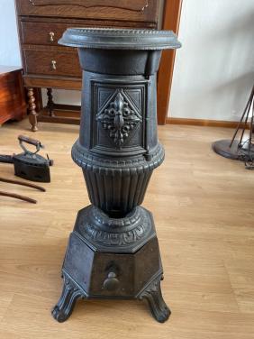 Antieke Godin potkachel