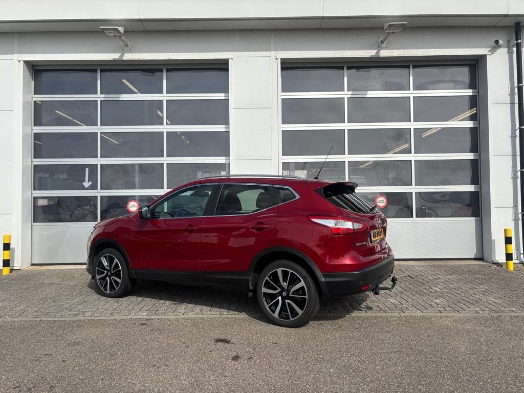 Nissan Qashqai 1.6 tekna panoramadak | stoelverwaming | navigatie | cruisec