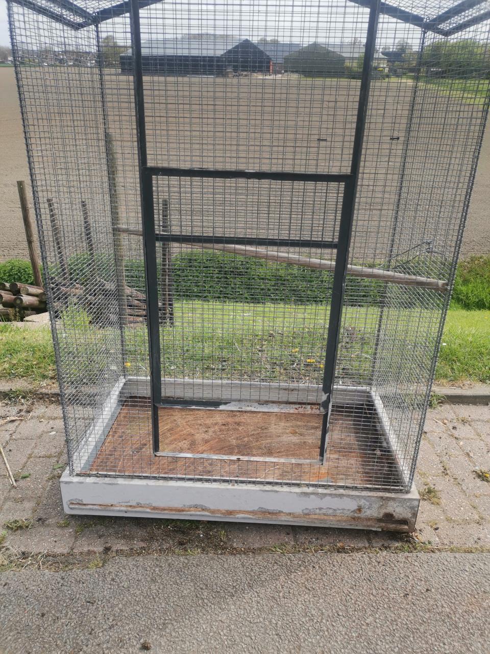 Volière /grote (vogel) kooi