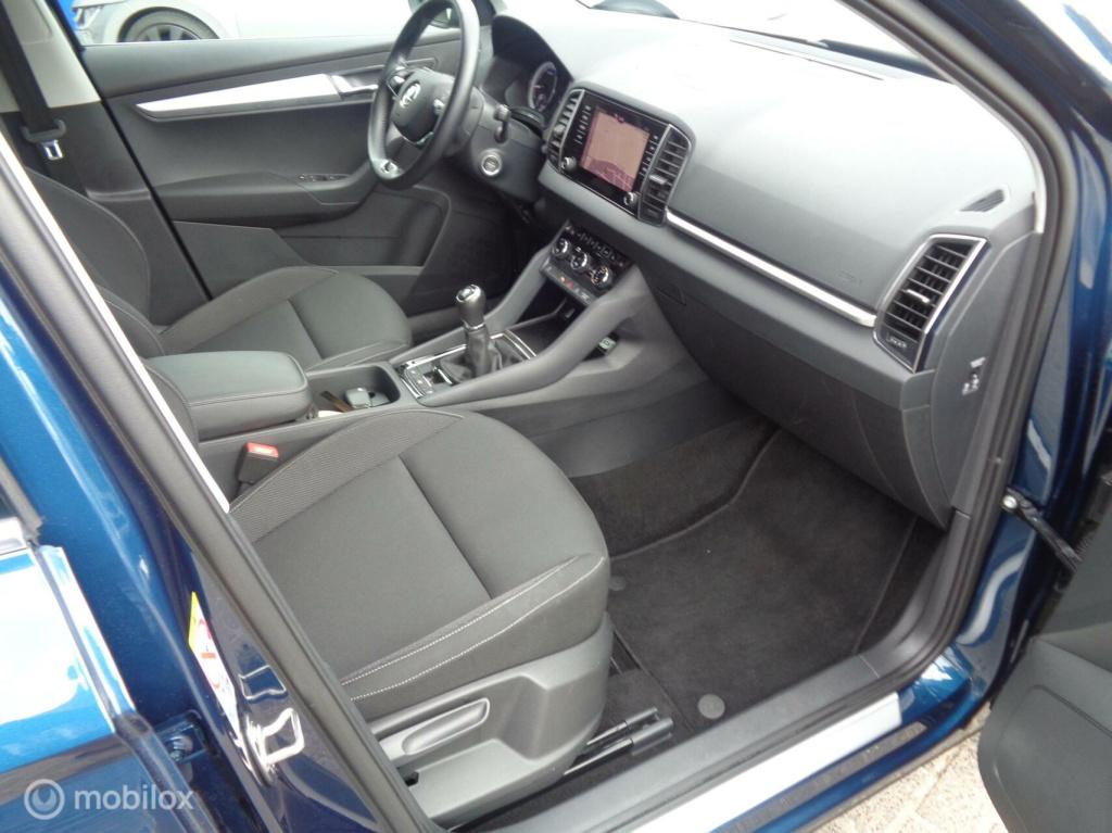 Skoda Karoq 1.0 tsi business edition/airco/stoel+stuur verw/full led/apple 