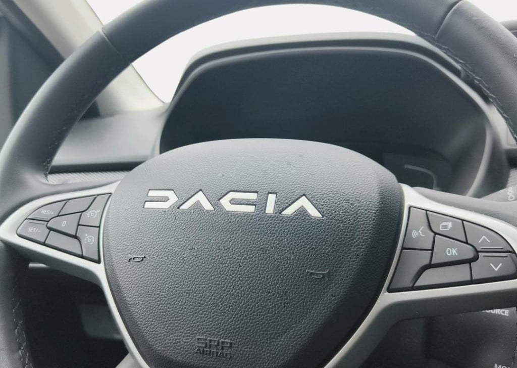 Dacia Jogger 1.6 hybrid 140 extreme 7p.