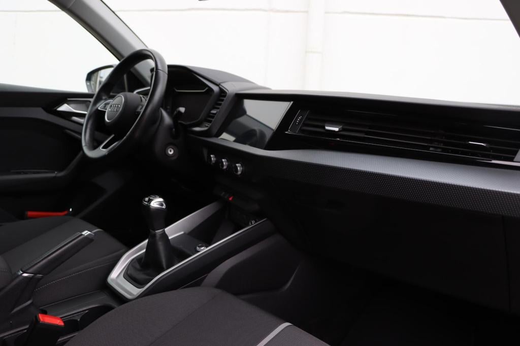 Audi A1 Sportback 25 tfsi pro line 95pk