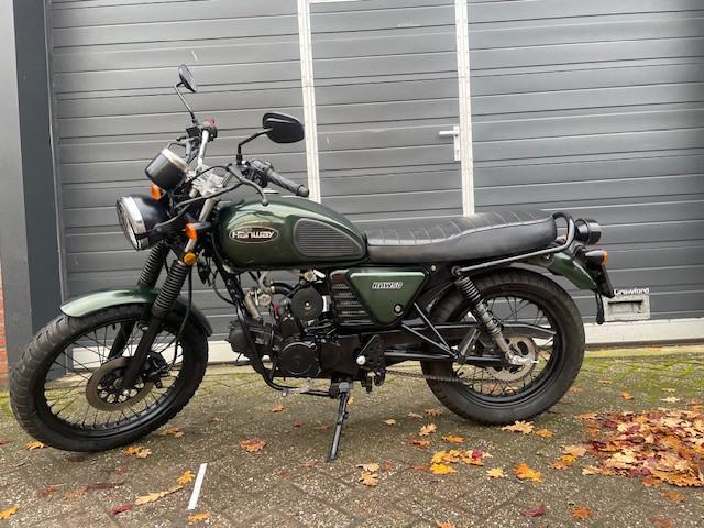 Zeer nett hanway raw 50 britisch green met 3900km nu 1599 euro