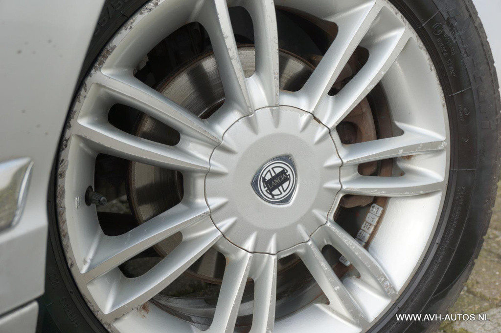 Lancia Y(psilon) 1.4-16v oro