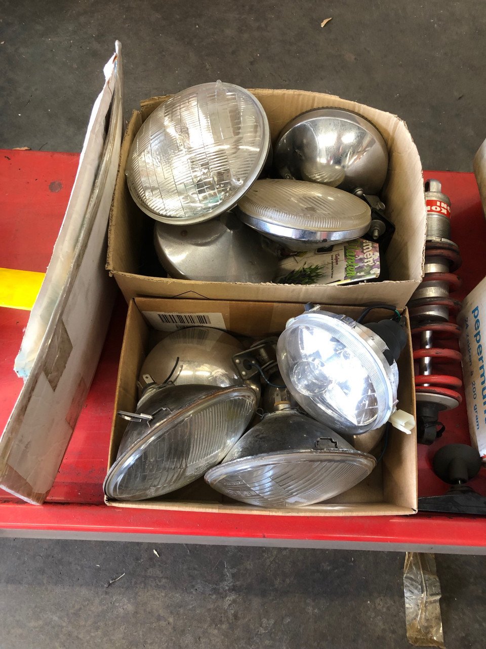 Te koop: diverse gereedschappen, onderdelen en inventaris