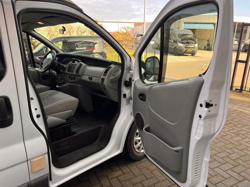 Opel Vivaro 1.9dti 2.7t l1h1 camper