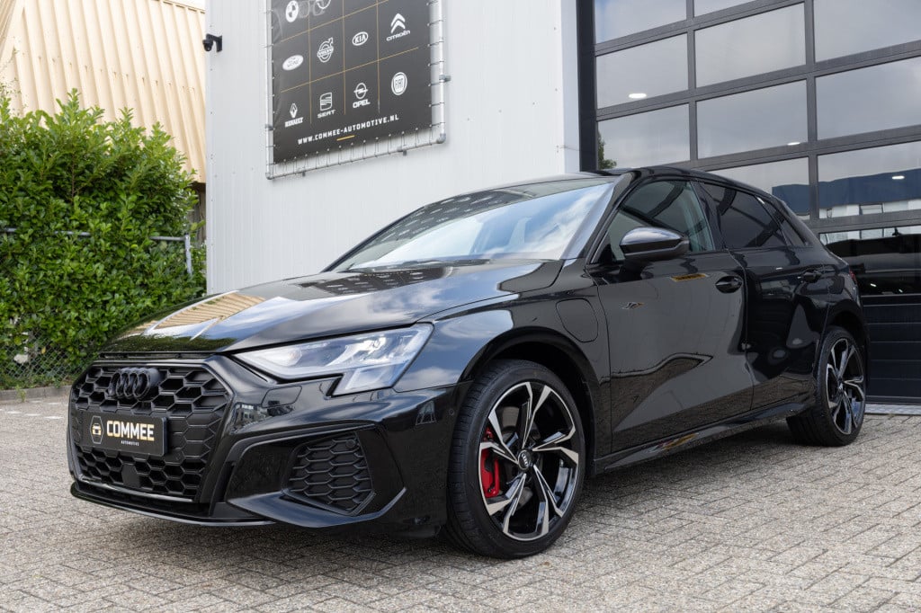 Audi A3 sportback 45 tfsi e s line ✅acc✅apple/android✅18 inch