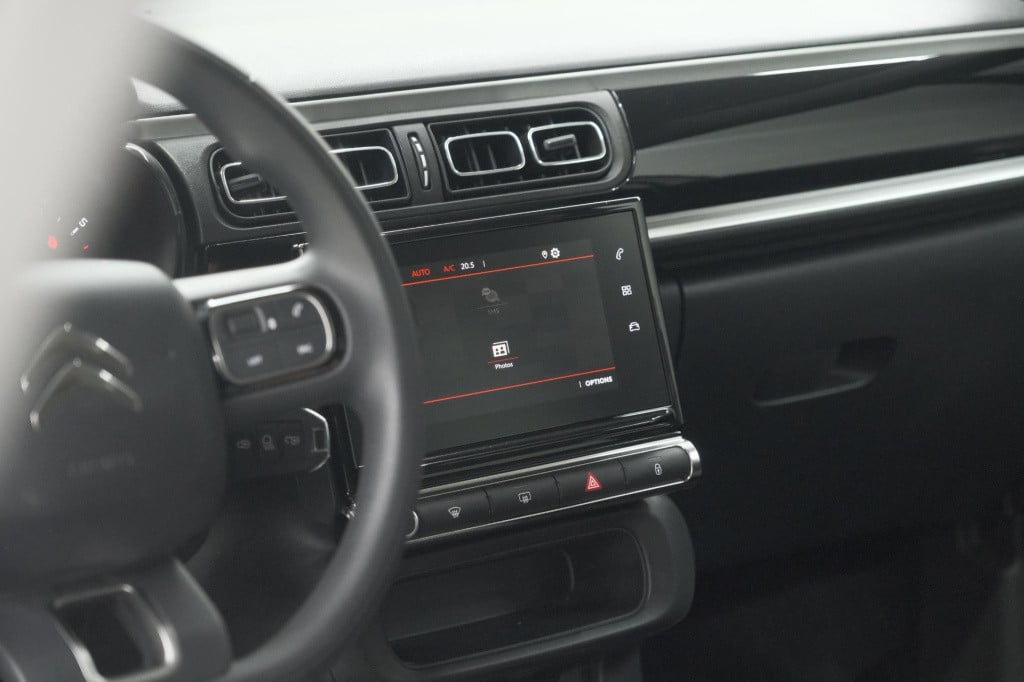 Citroen C3 puretech 110 eat6 max | parkeersensoren | apple carplay | 16 inc