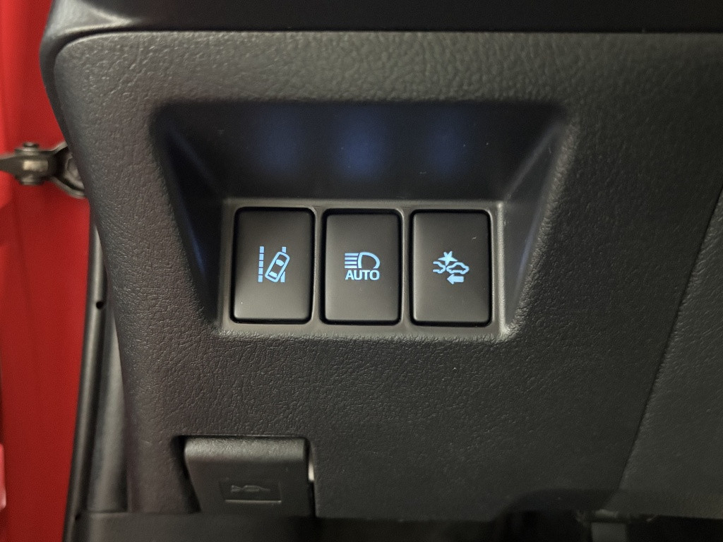 Toyota Yaris 1.0 vvt-i comfort | lage km-stand |