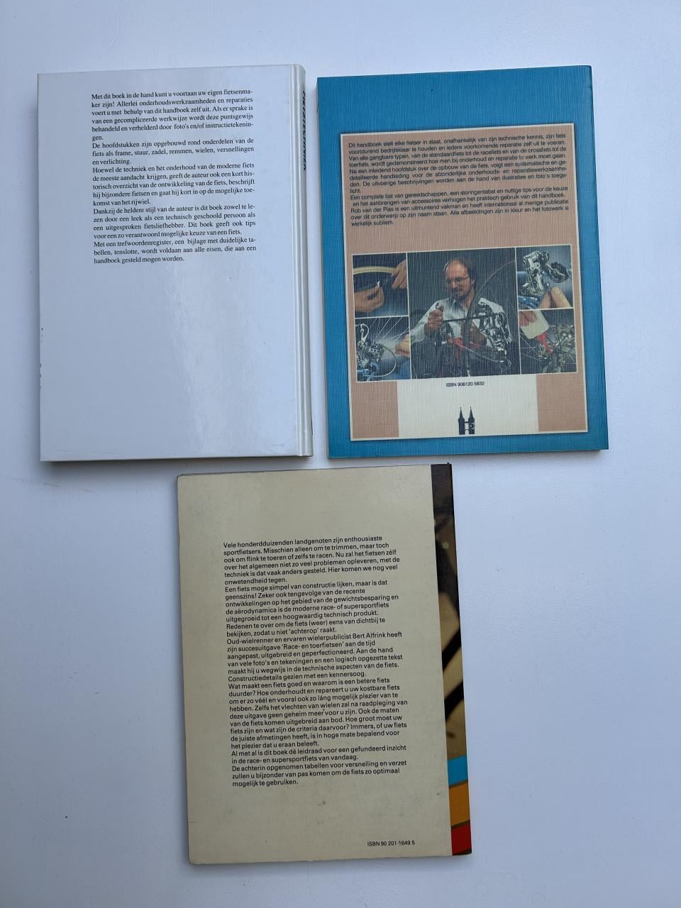 3 Boeken over fietsreparatie, onderhoud, en techniek.