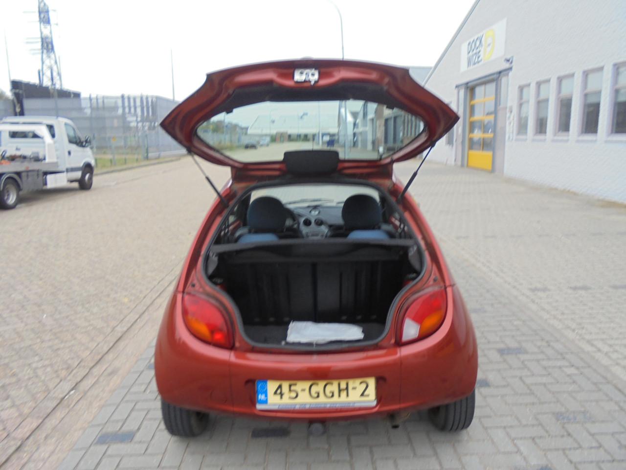 Ford Ka 1.3 Cool & Sound Bouwjaar 2008 tweede eigenaar € 1250