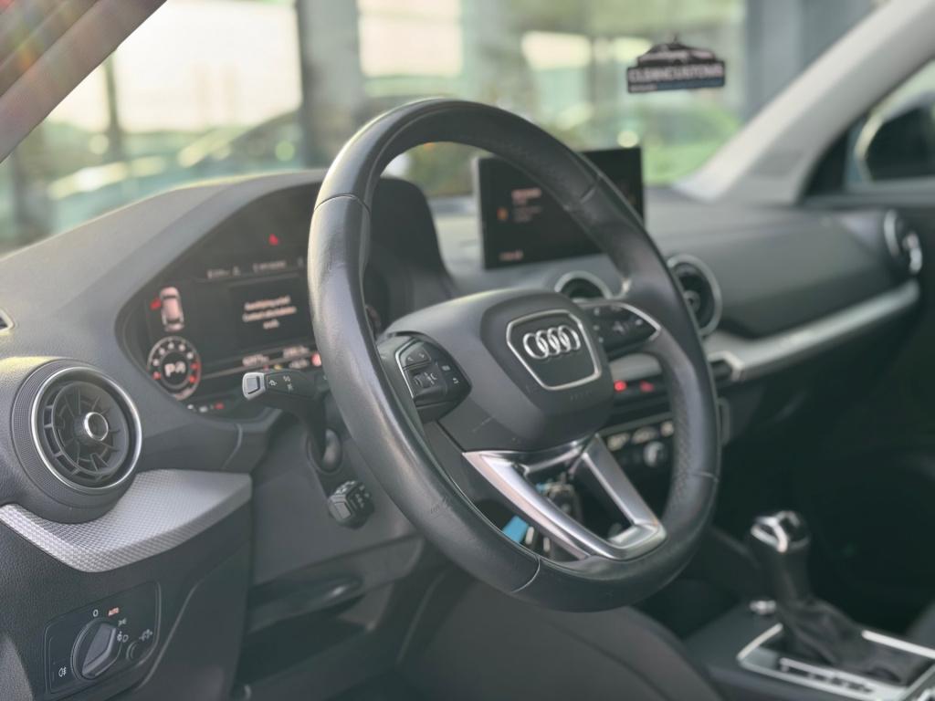 Audi Q2 1.5 tfsi *s edition . virtual * camera * black pack