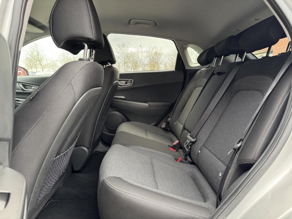 Hyundai Kona ev fashion 64 kwh soh 97%, 3-fase lader