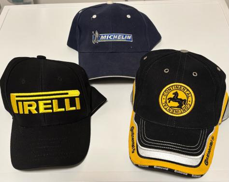 Petjes. mogen per stuk weg