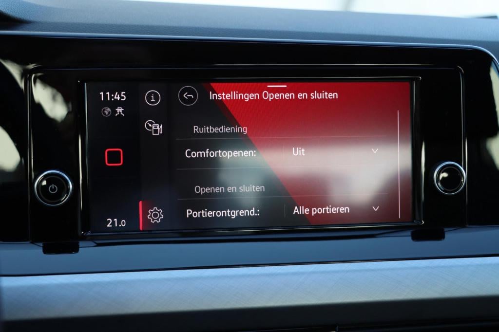 Volkswagen Golf 1.0 tsi life 110pk l panoramadak