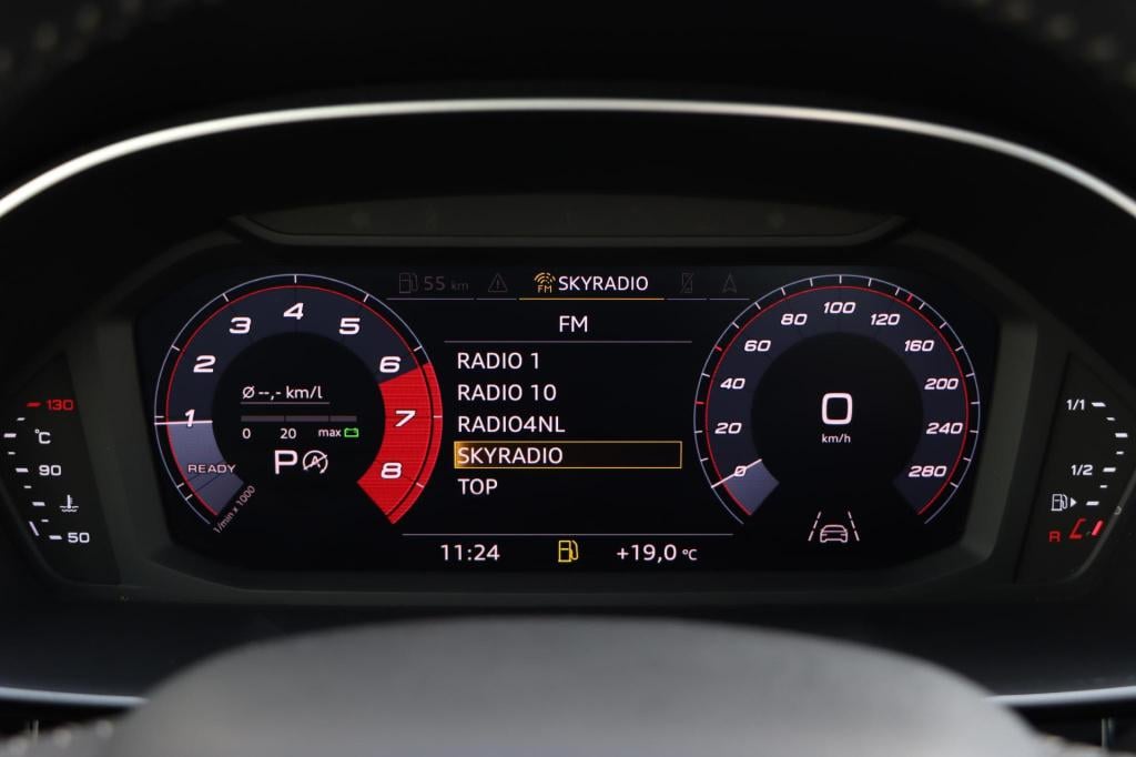 Audi Q3 35 tfsi s line 150pk s-tronic