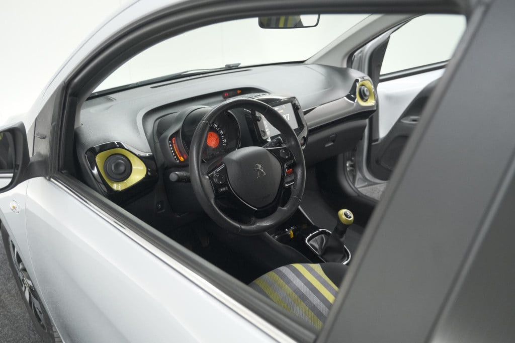 Peugeot 108 1.0 e-vti allure | unieke kilometerstand | camera | climate con