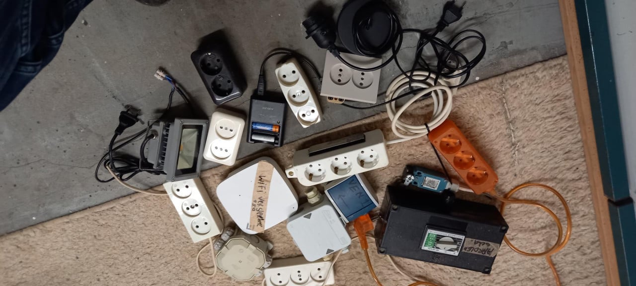 Diverse schakel materiaal