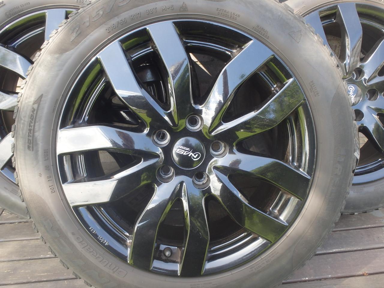 SET NIPPON velgen 7,5J x 17, steek 5x114,3 en ET47 met banden.