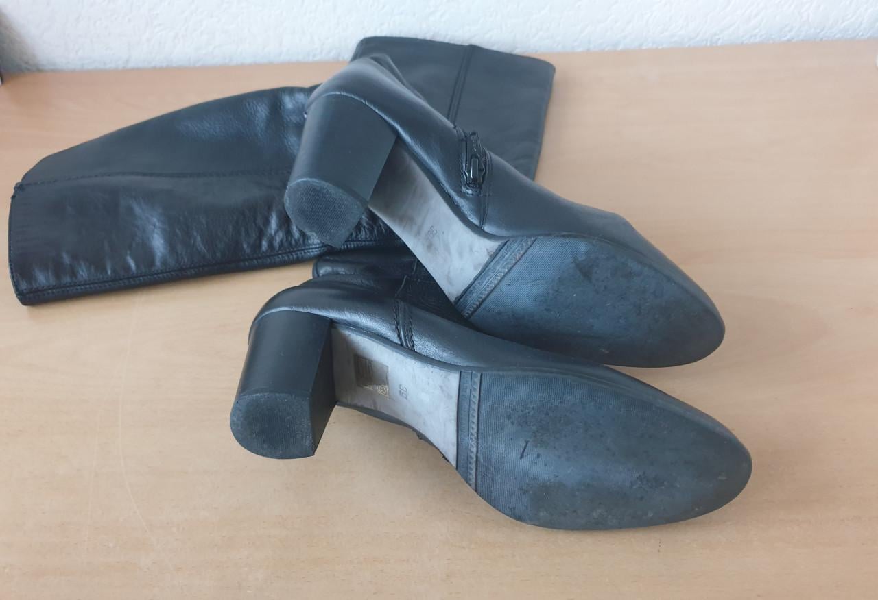 Dames laarzen, zwart, leder, i.z.g.st.