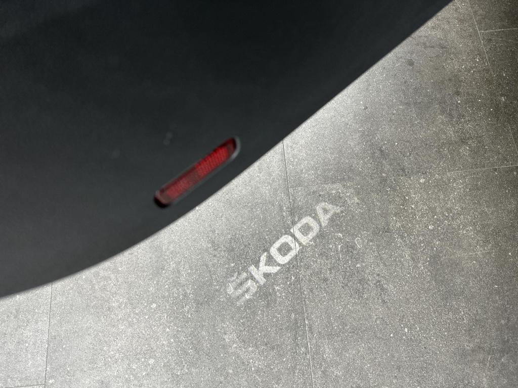 Skoda Karoq 1.5 tsi act business edition 150pk