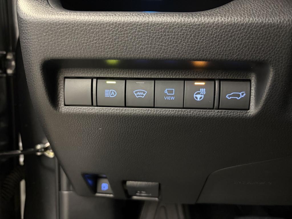 Toyota Rav4 2.5 plug-in hybrid awd executive bi-tone| 360camera| jbl| adap.