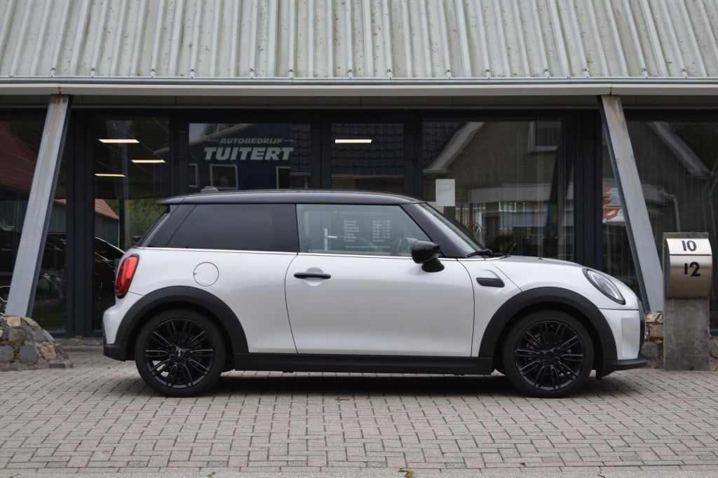 Mini Cooper mini 1.5 apple carplay | stuur / stoelverwarming | dealer onder