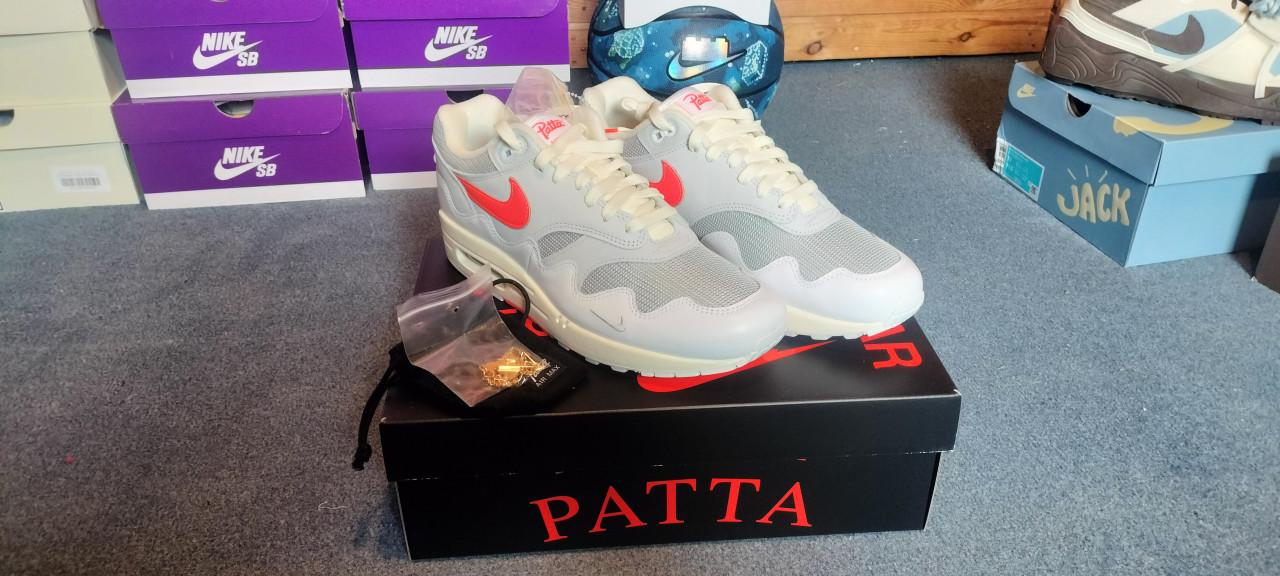 54 paar schoenen bulk partij Nike