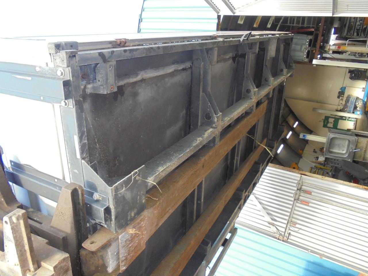 Laadbak komt zo ver ik weet van een Volkswagen Crafter