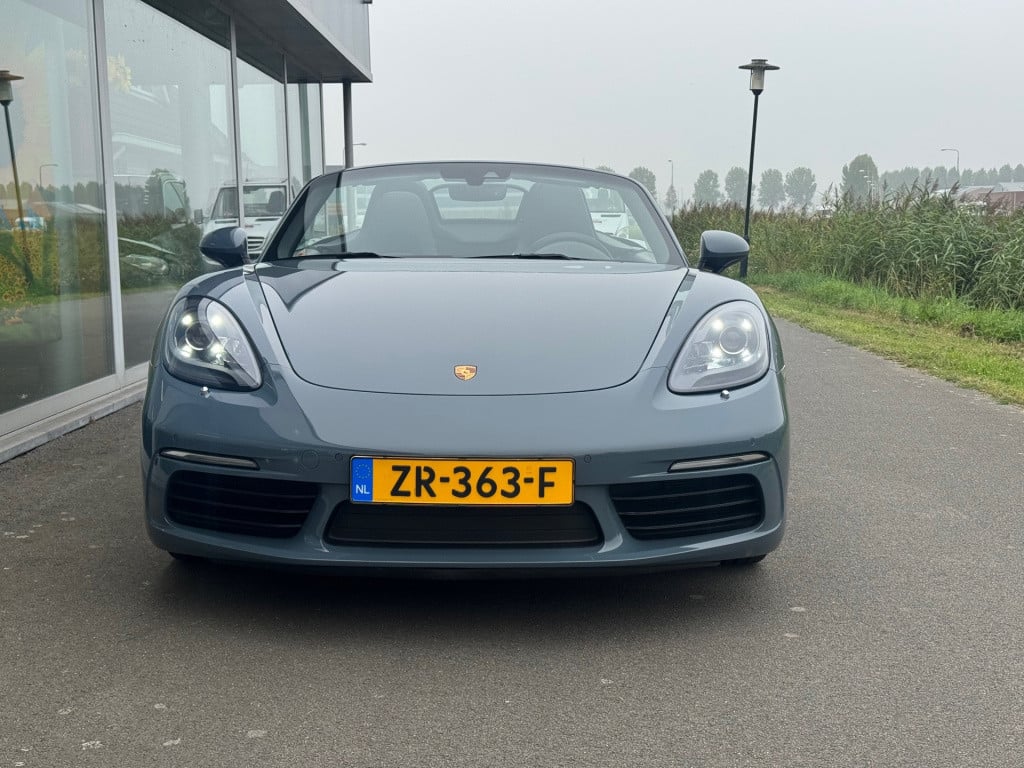 Porsche 718 boxster 2.0 automaat , porsche dealer onderhouden, 2 jaar porsc