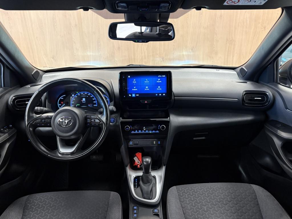 Toyota Yaris Cross 1.5 hybrid dynamic | stoel en stuurverwarming | bsm | te
