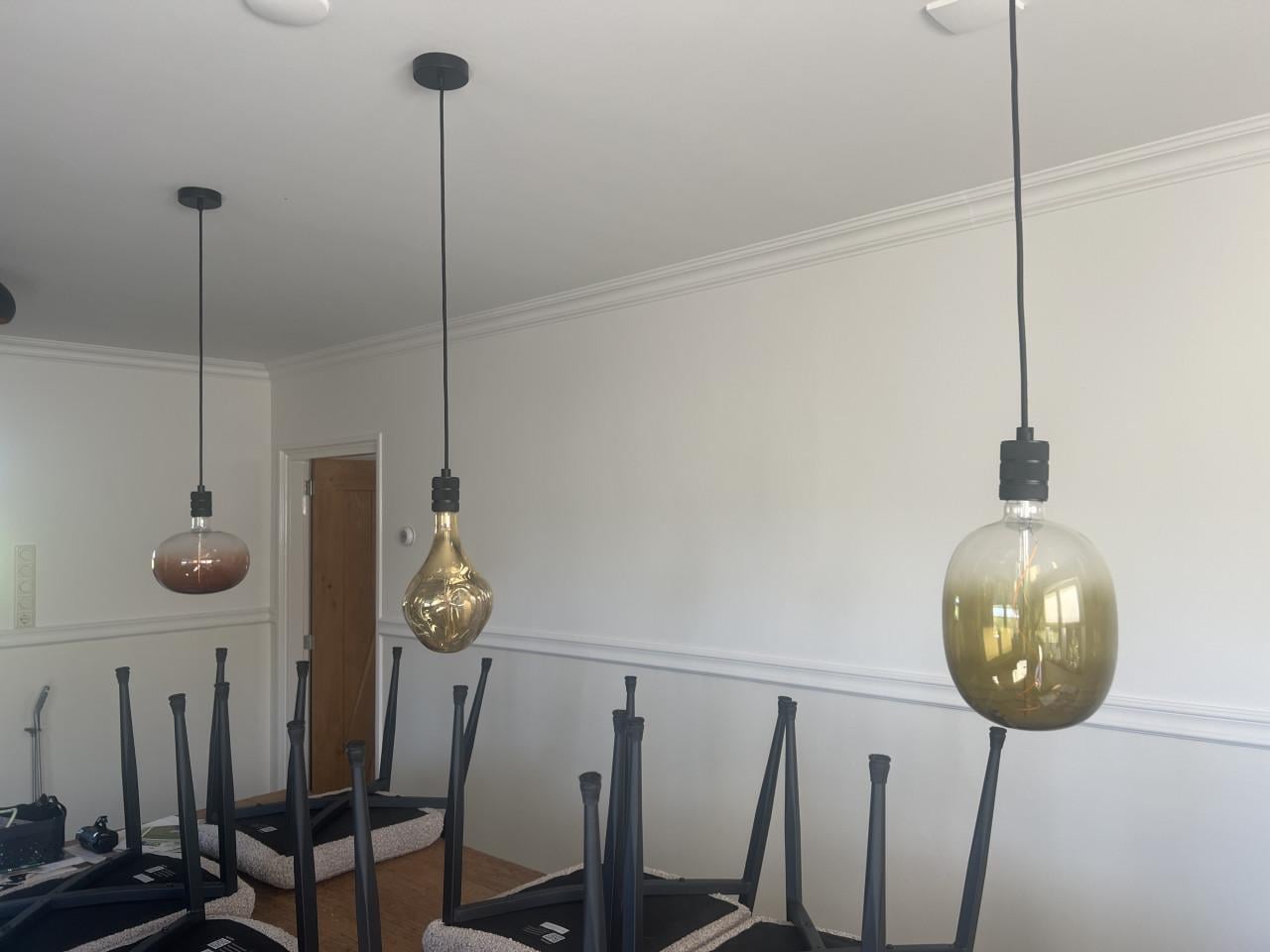 Drie hang lampen met fitting