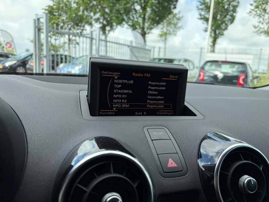 Audi A1 Sportback 1.4 tfsi connect | s-line | automaat