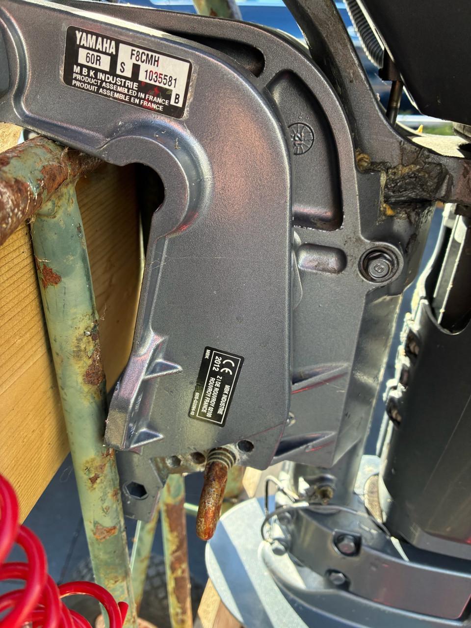 Te koop rubberboot met 8 pk yamaha
