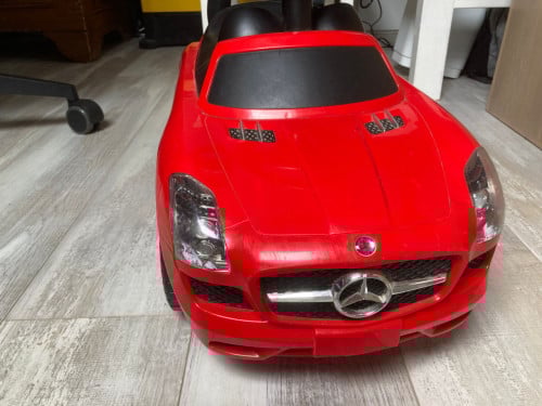 Loopauto mercedes rood