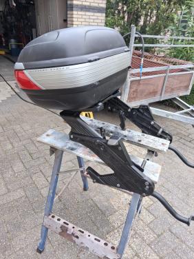 Top koffer plus drager voor Yamaha Diversion 600 bj 2002