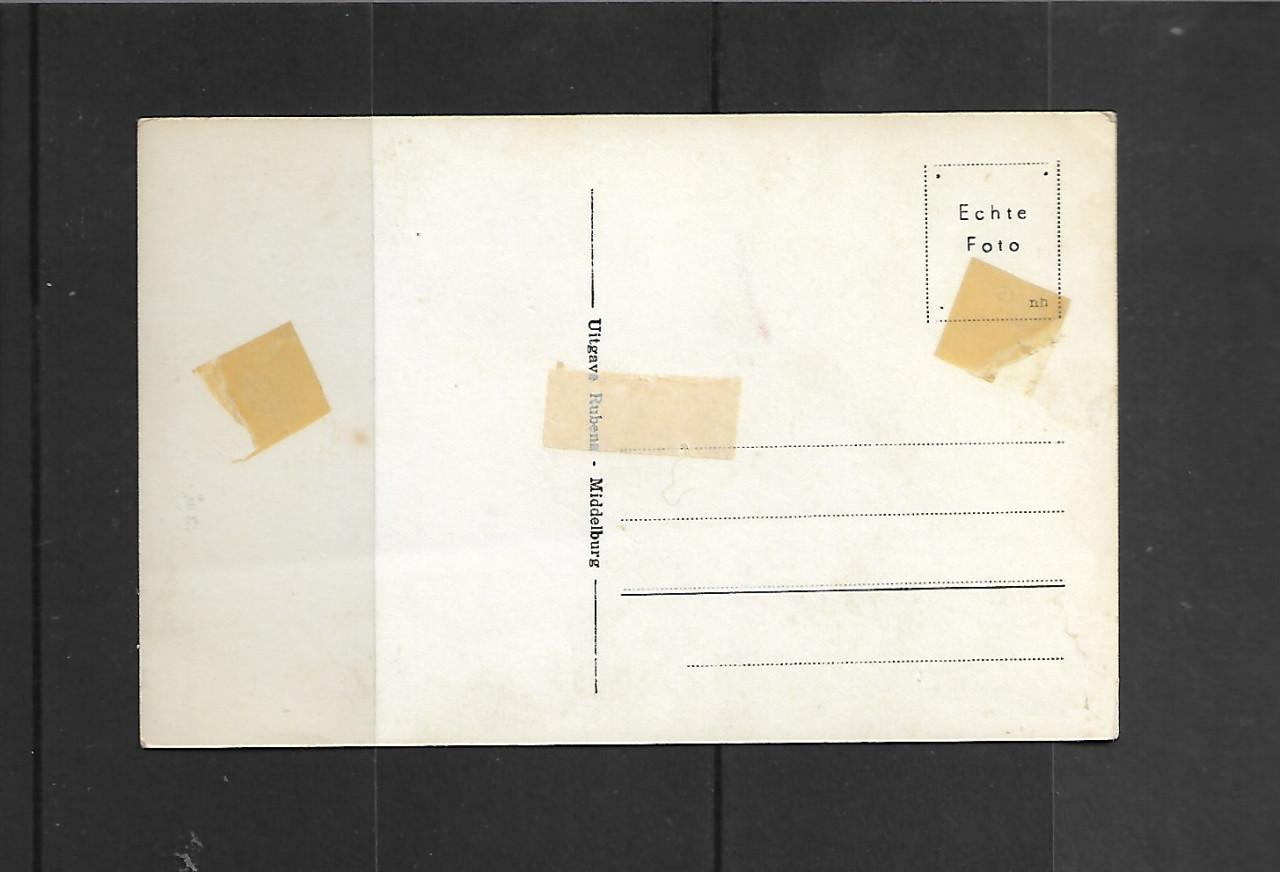 Ansichtkaart  Middelburg   monument  koningin  moeder