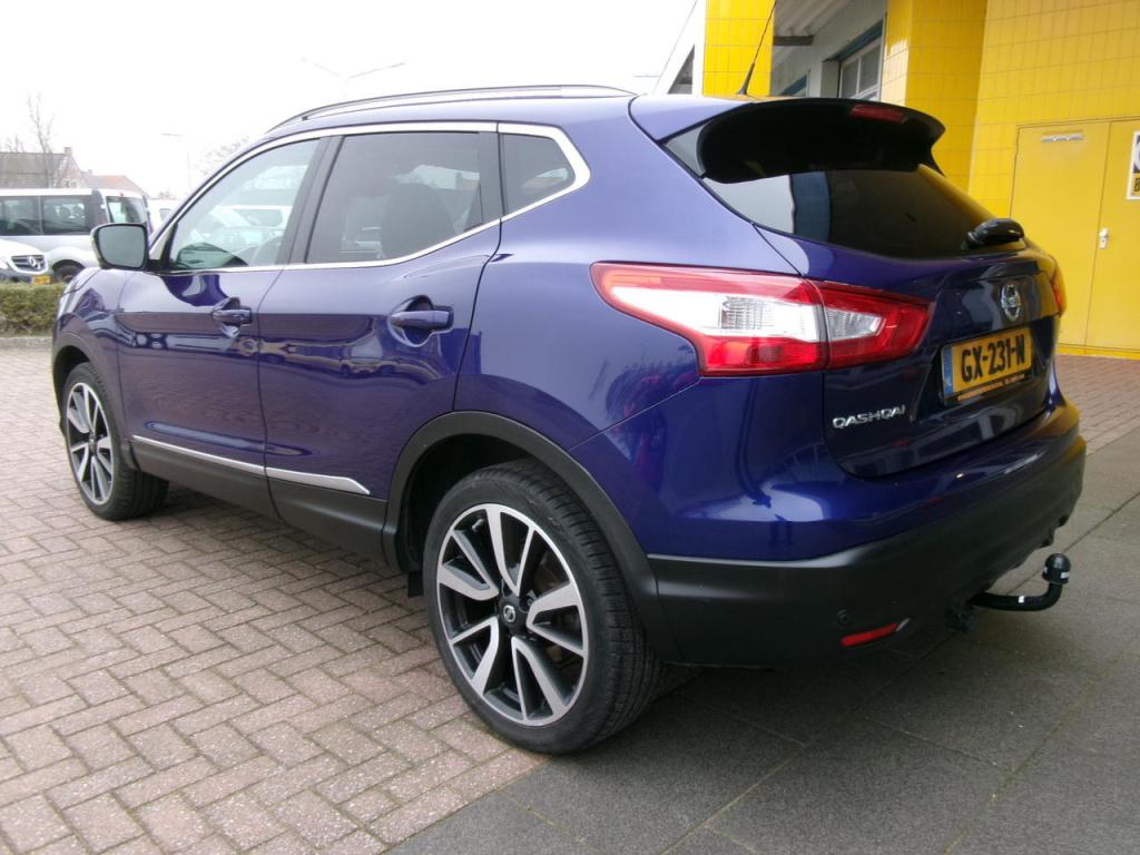 Nissan Qashqai (j11e) 1.2 dig-t airco, 360cam pano.dak, navi, leer